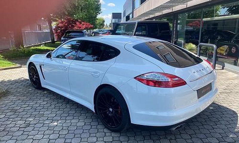 Porsche Panamera 3.0...