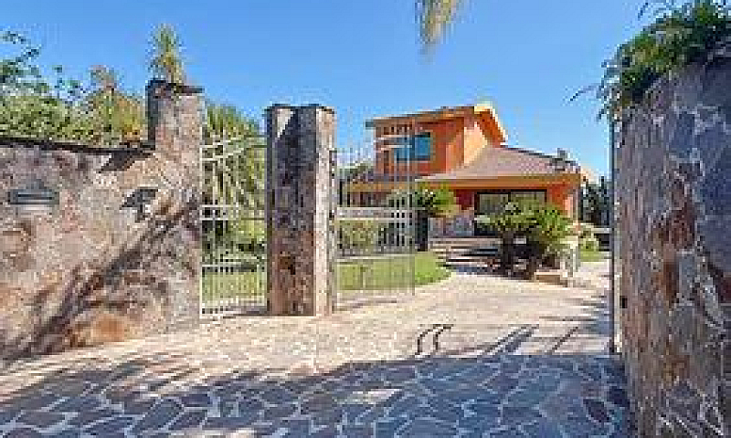 Villa Con Piscina E ...