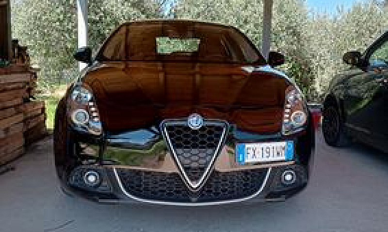 Alfa Romeo Giulietta...