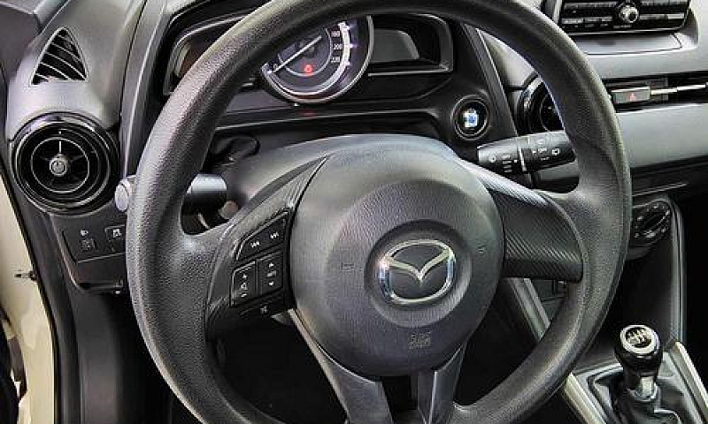 Mazda 2 1.5 Skyactiv...