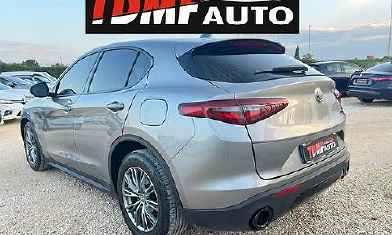 Alfa Stelvio 2.2 Tur...