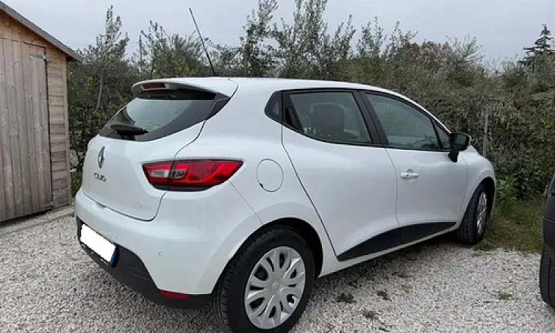 Renault Clio Live - ...