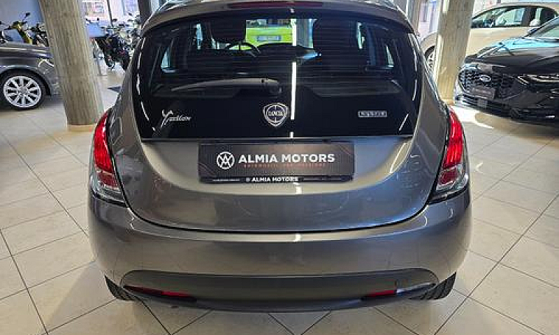Lancia Ypsilon 1.0 F...