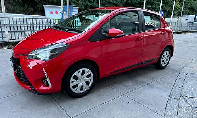 Toyota Yaris 1.0 Neo...