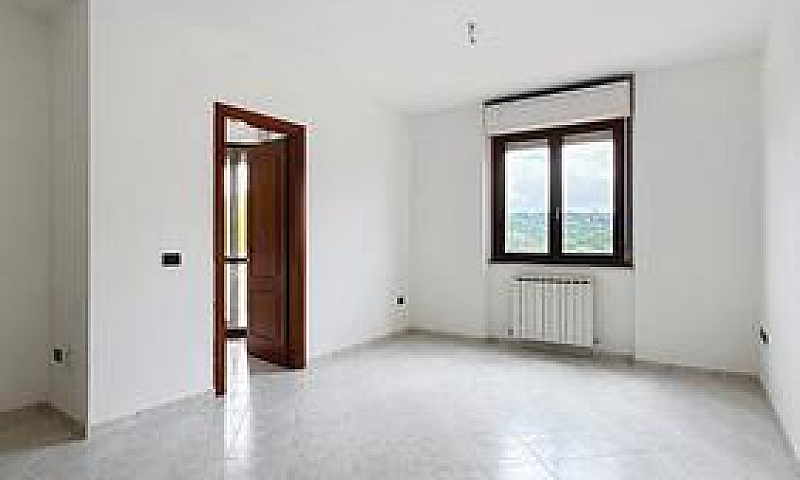 Luminoso Trilocale...