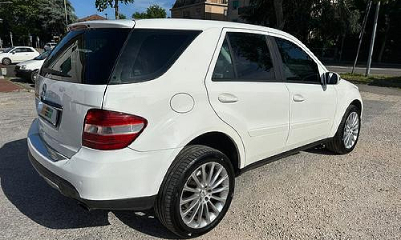 Mercedes-Benz Ml 350...
