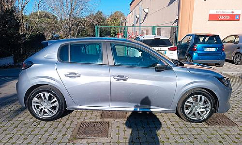 Peugeot 208 Puretech...