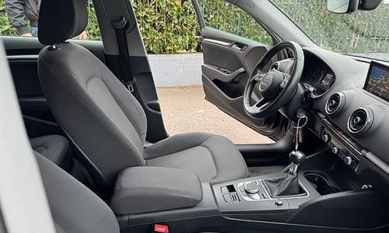 Audi A3 Spb 30 Tdi B...