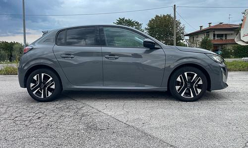 Peugeot 208 Puretech...