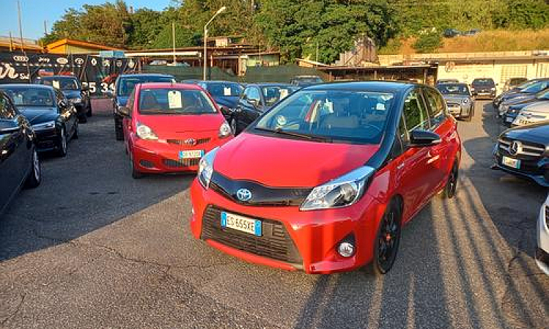 Toyota Yaris 1.5 Hyb...