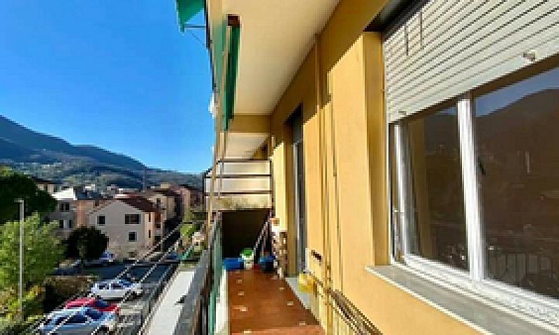 Genova Prato 7 Vani ...