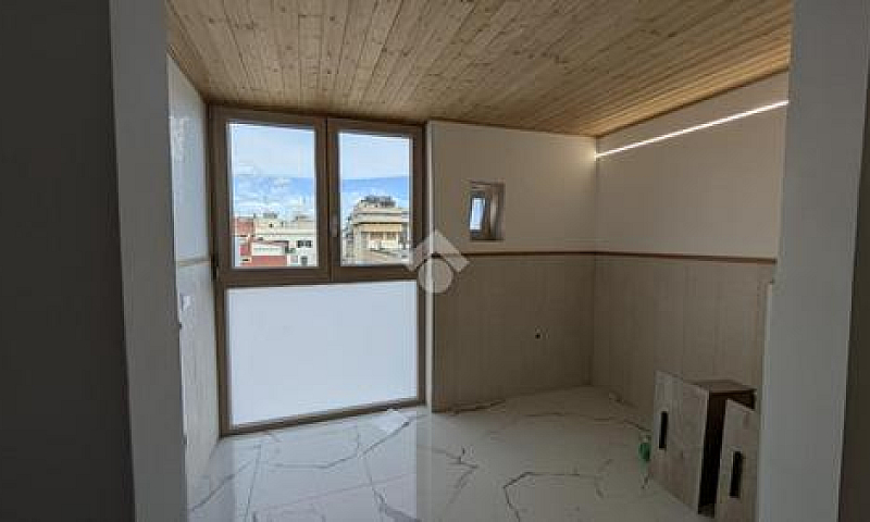 2 Locali A Margherit...