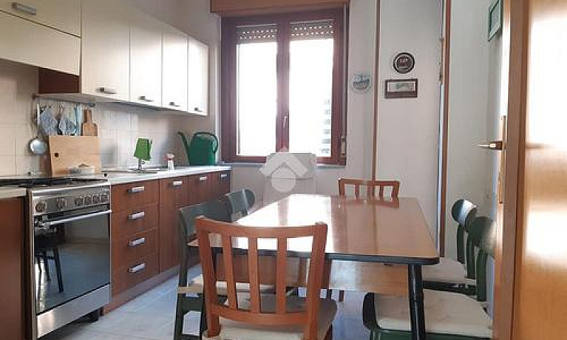 4 Locali A Nocera In...