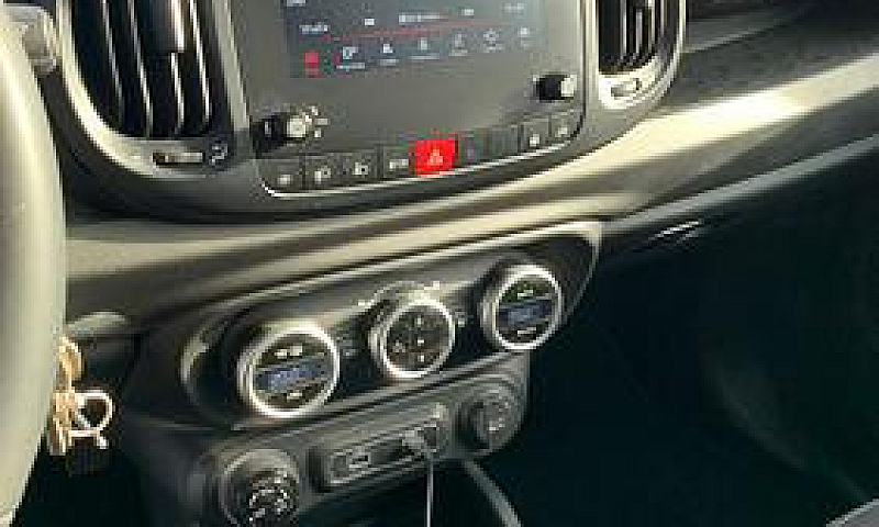 Fiat 500 L...
