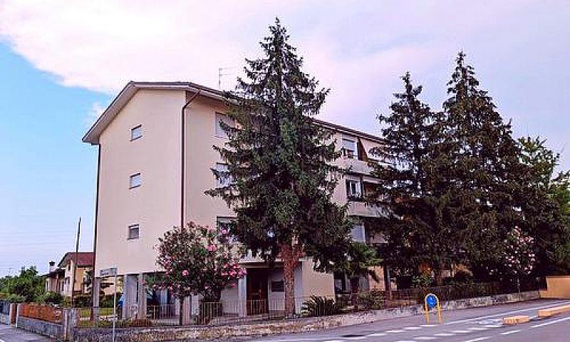 Tc298 Porcia - Trica...