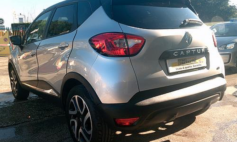 Renault Captur 1.5 9...