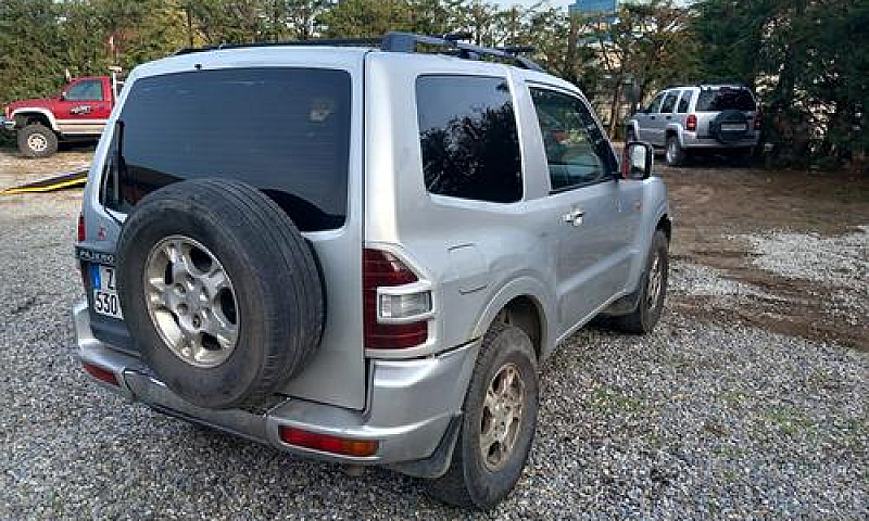 Mitsubishi Pajero 2....