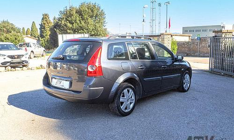 Renault Megane 1.5 D...