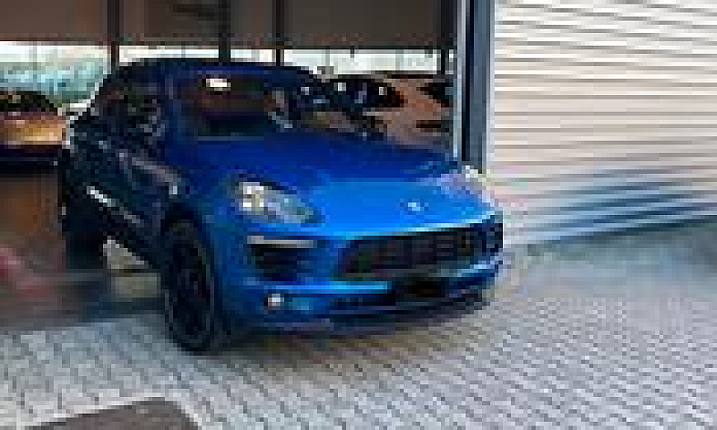Porsche Macan...