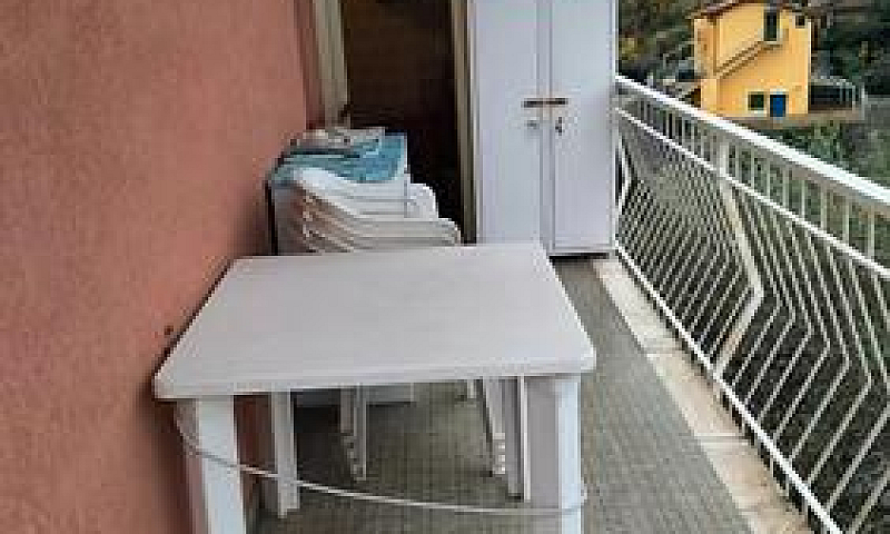 Bilocale Con Balcona...