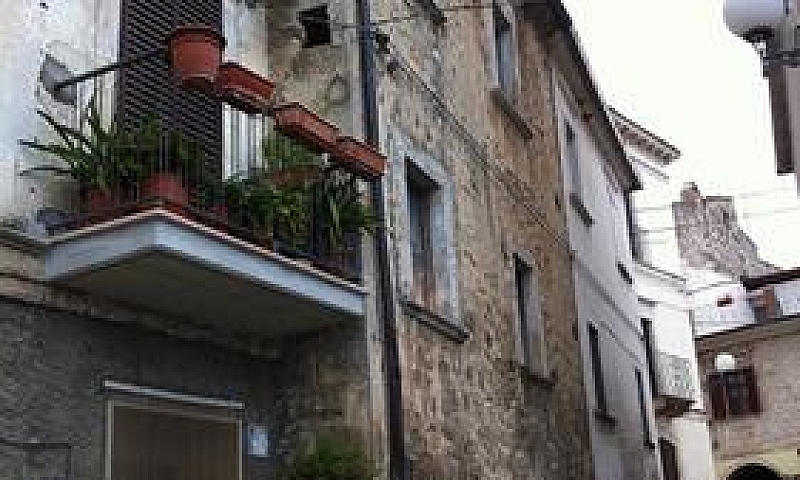 Casa Di Antica Costr...