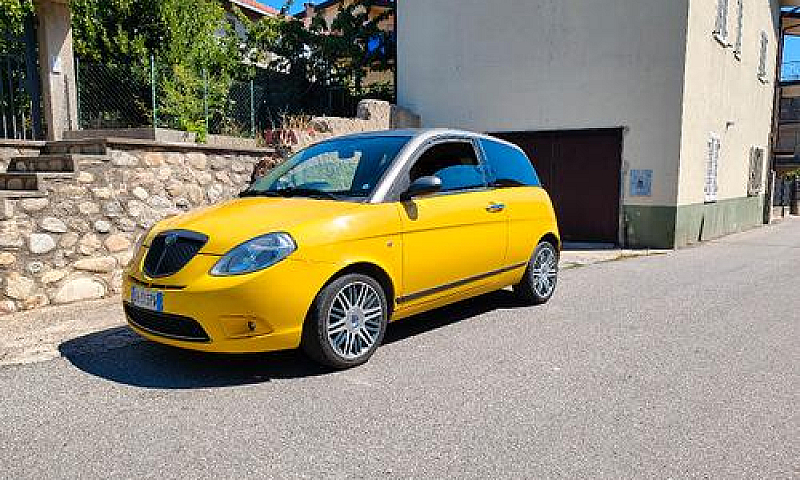 Lancia Ypsilon 1.3 M...