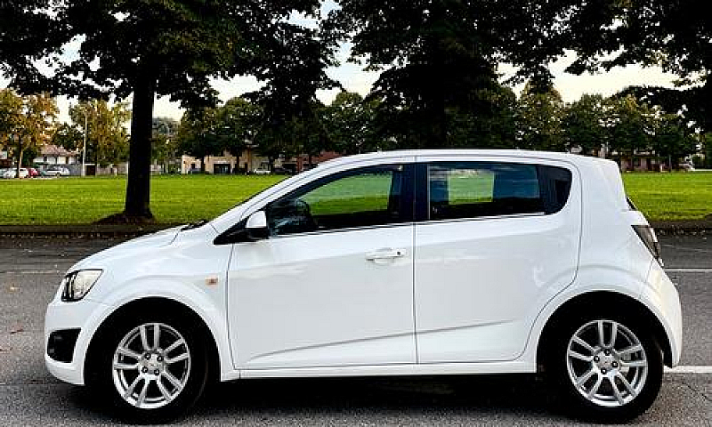 Chevrolet Aveo 1.2 8...