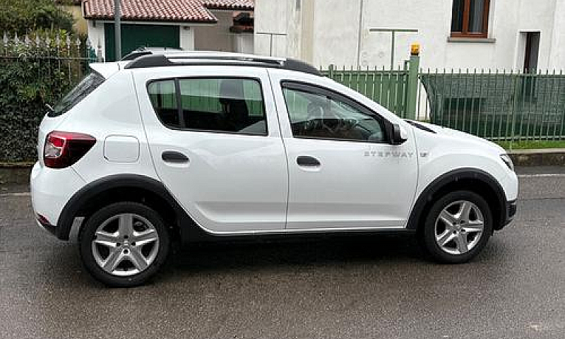 Dacia Sandero Stepwa...