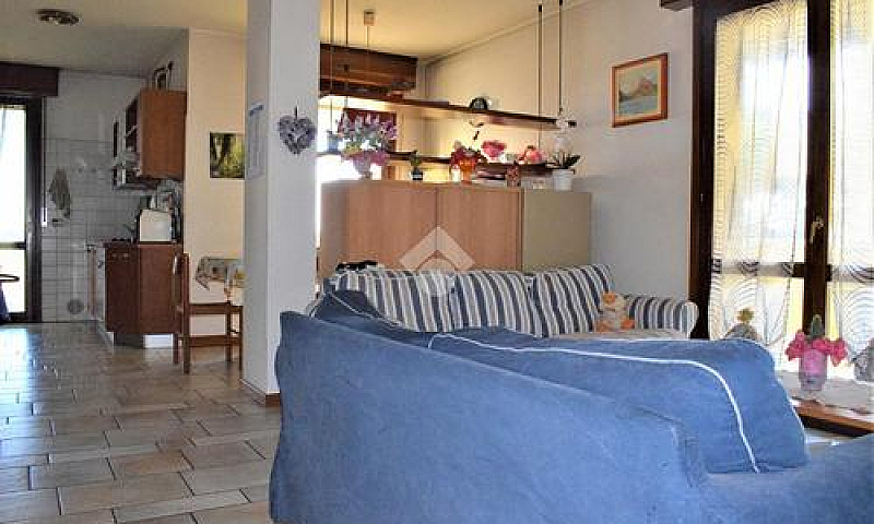 3 Locali A Riccione...