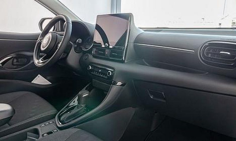 Toyota Yaris 1.5 Hyb...