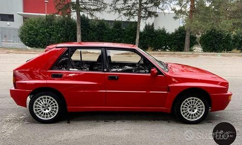 Lancia Delta Evoluzi...
