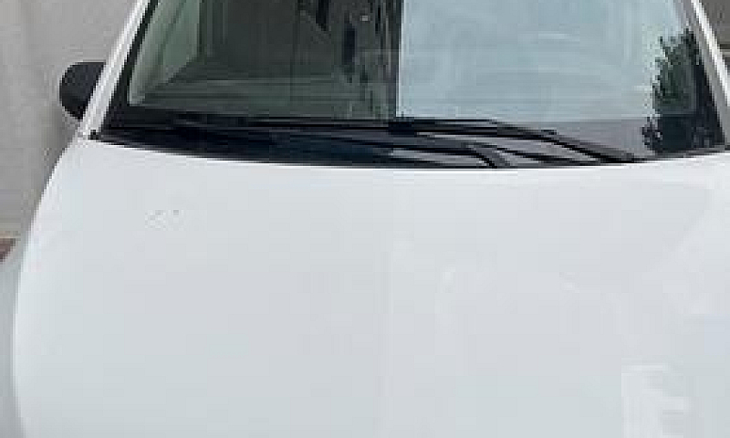 Mercedes Vito...