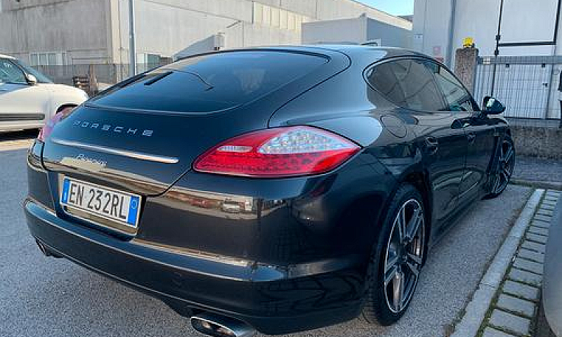 Porsche Panamera 3.0...
