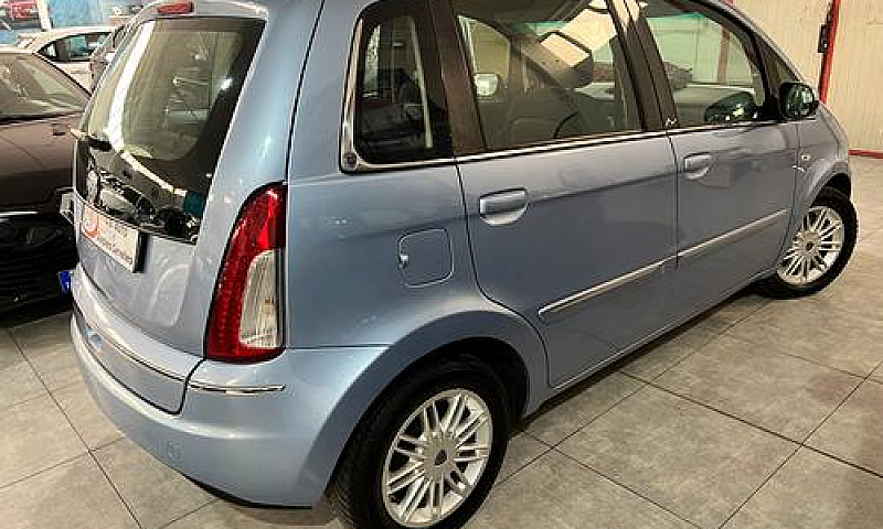 Lancia Musa 1.3 Mjt ...