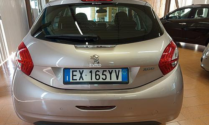 Peugeot 208 1.4 Dies...