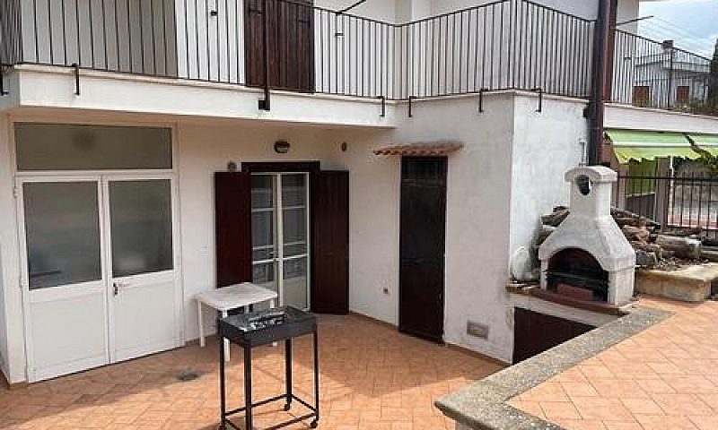 Quasano-Villa 150Mq-...
