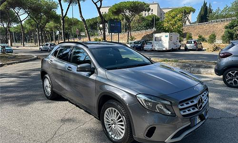 Mercedes Gla 180 Cam...