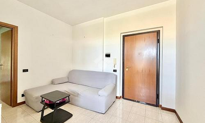 2 Locali A Viterbo...