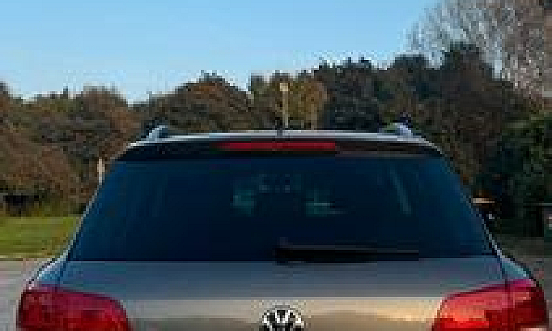 Volkswagen Touareg -...