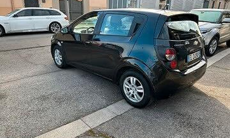Chevrolet Aveo 1.2 8...