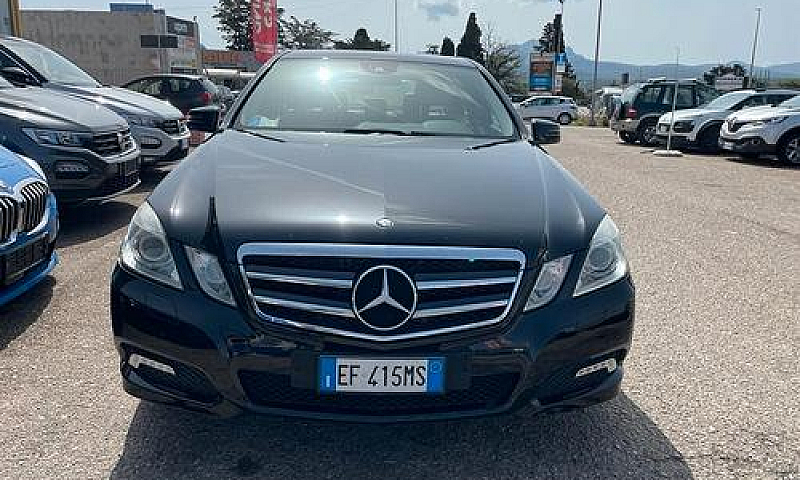 Mercedes-Benz E 220 ...