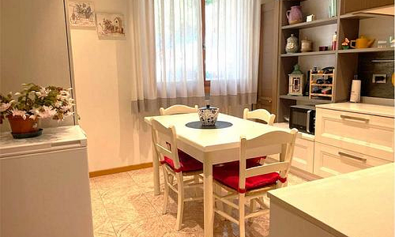 Appartamento A Jesol...