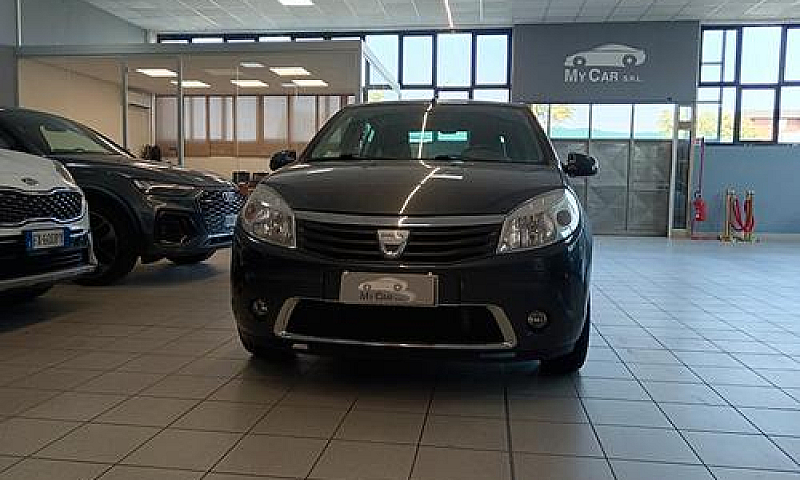 Dacia Sandero Benzin...