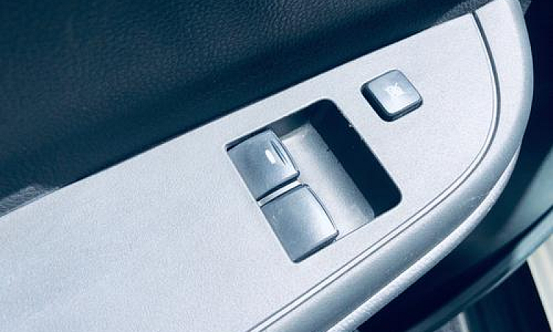Mitsubishi L200 2.3 ...