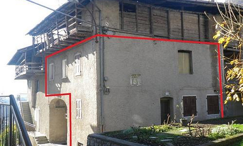 Porzione Di Casa - S...
