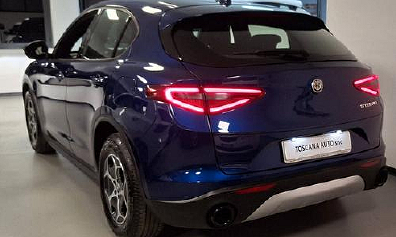 Alfa Stelvio 2.2 Tur...