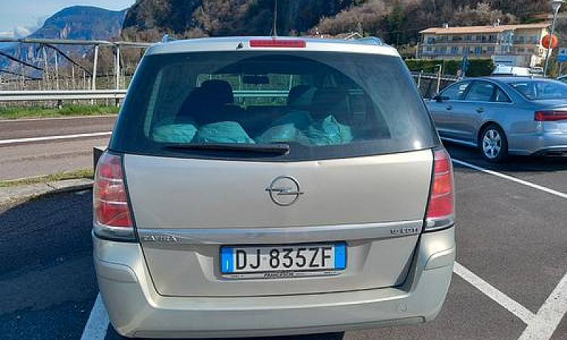 Opel Zafira 2ª Serie...
