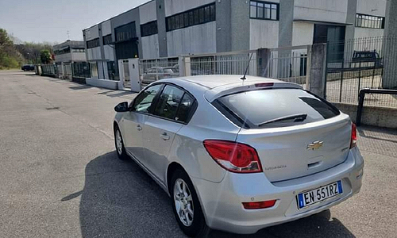 Chevrolet Cruze...