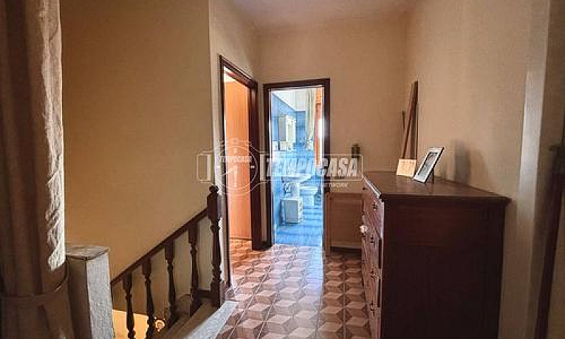 Porzione Di Casa Con...