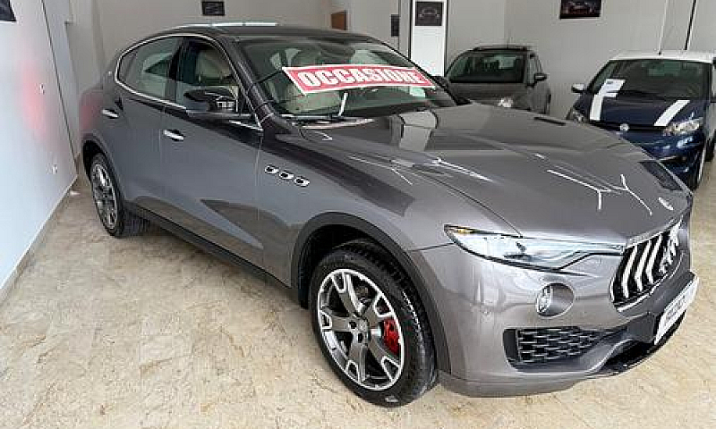 Maserati Levante Gra...